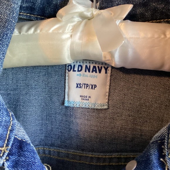 Old Navy Denim Trucker Jacket *EUC* XS - Picture 3 of 9